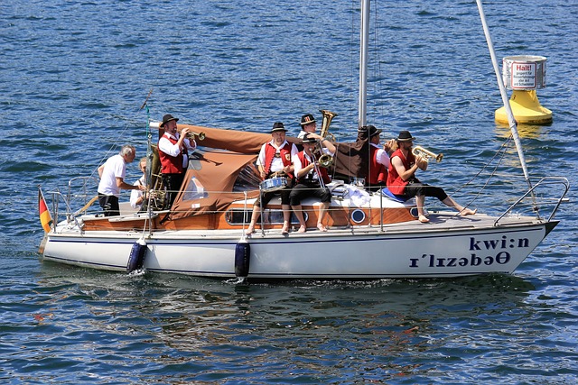 居的现实 居的现实